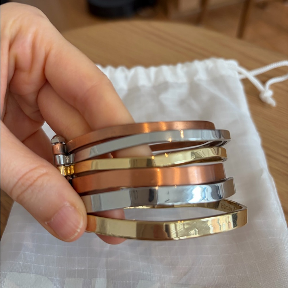 Bimba y Lola | Tri-Tone Stackable Bangle Bracelet Set - Gold, Rose Gold & Silver - Picture 3 of 5